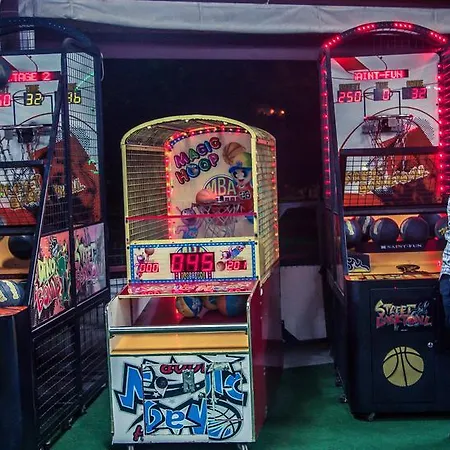 Lonicera World Resort 4*