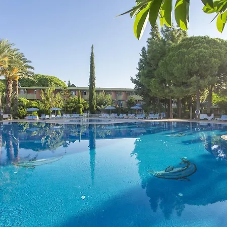 Lonicera World Ośrodek wypoczynkowy 4*