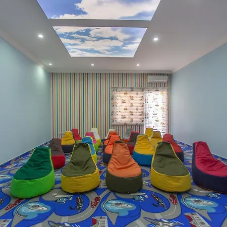 Resort Lonicera World