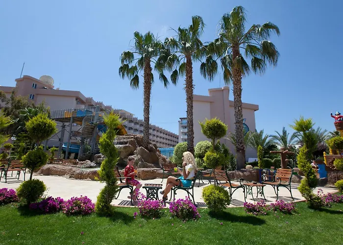 منتجع Lonicera World