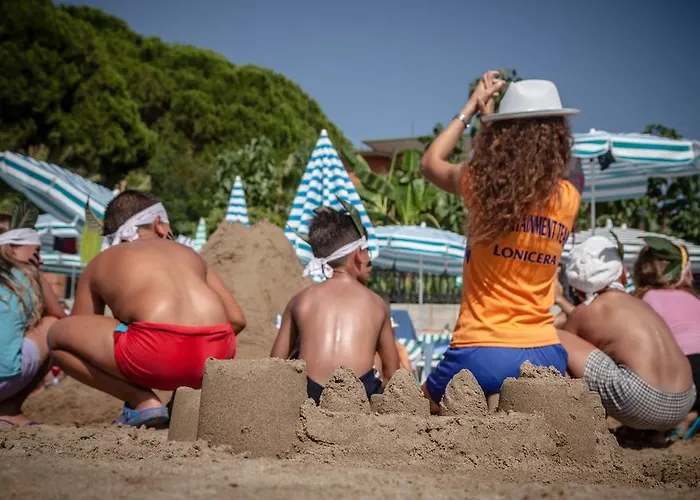 منتجع Lonicera World