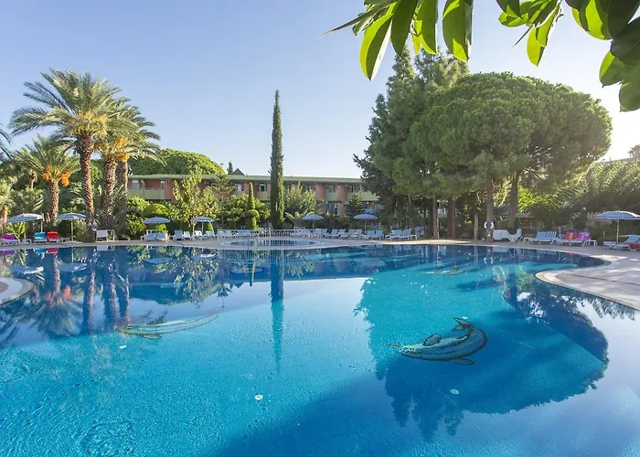 Lonicera World منتجع 4*