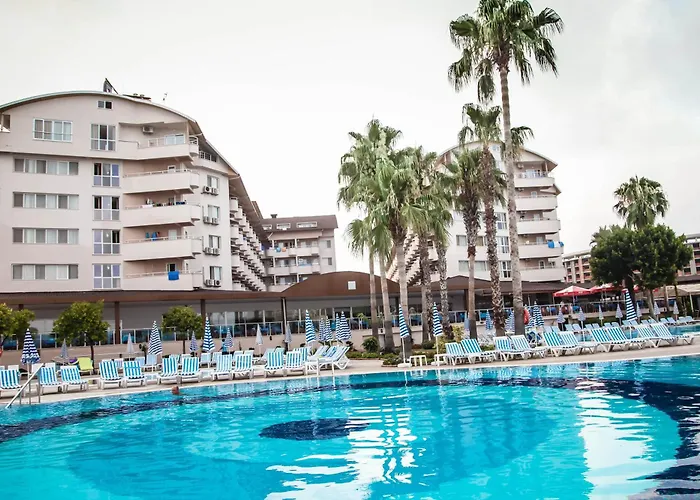 Lonicera World منتجع 4*