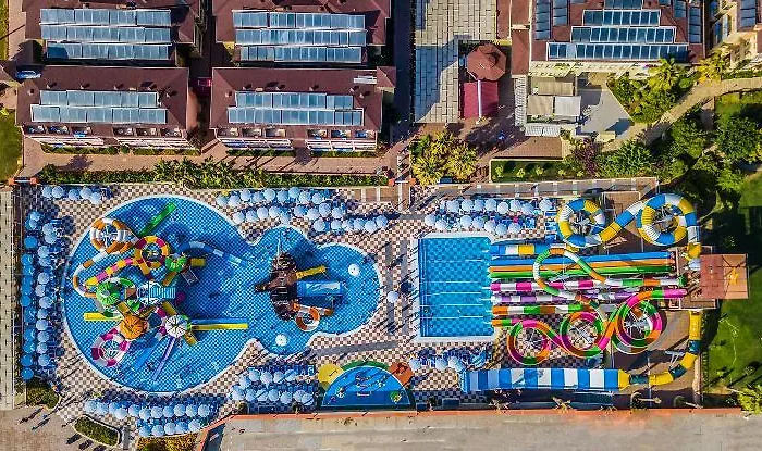 Lonicera World منتجع أفسالاّر