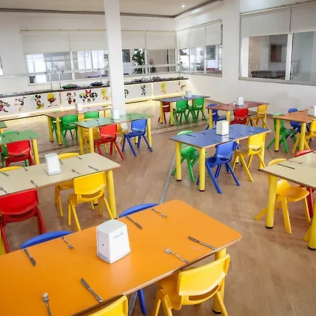 Feriested Lonicera World 4*